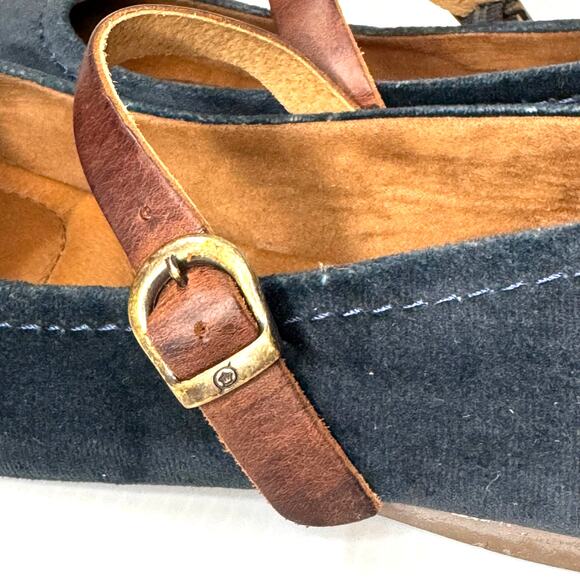 BORN Mary Janes Womens 8.5 Navy Velvet Leather Flats Classic Preppy Fairygoth - Picture 11 of 12